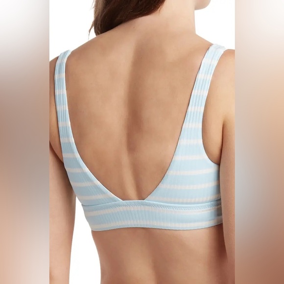 VITAMIN A Sierra Sports Inspired Bra Bikini Top Baby Blue Stripe Small NWT $118 - Picture 6 of 6